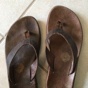Chaco brown flip flops
